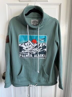 Alaska Chicks Cozy Pullover Hoodie in Mint Green